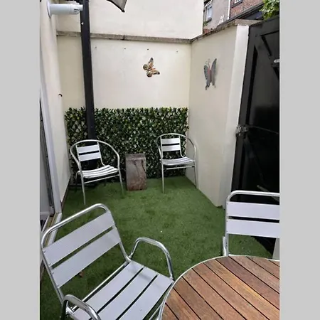 Durham House - Fantastic Location And Great Price In Holiday home *