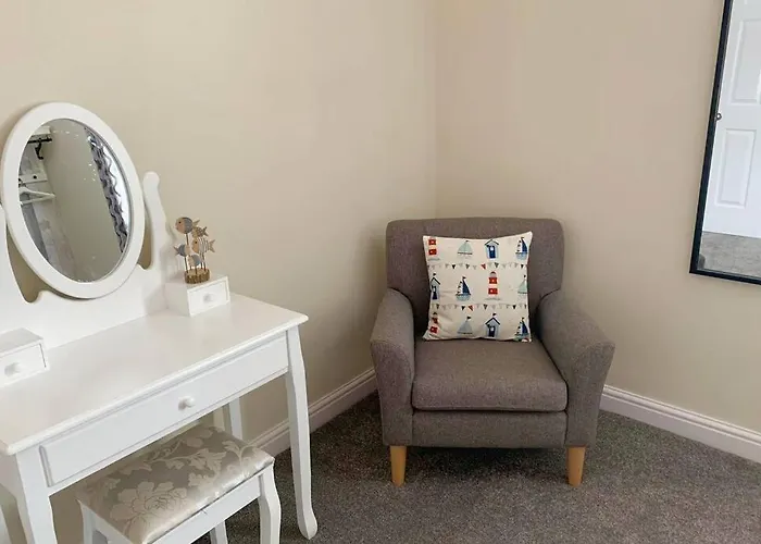 Durham House - Fantastic Location And Great Price In *