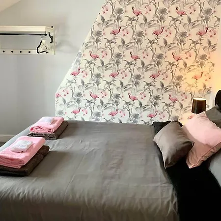 Durham House - Fantastic Location And Great Price In