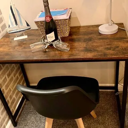 Durham House - Fantastic Location And Great Price In